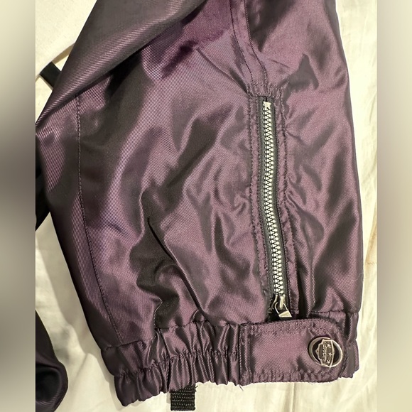 Women’s Spyder ski outfit - Picture 16 of 16